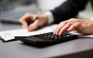 The Difference Between Merchant Accounts and Business Bank Accounts